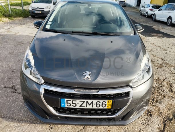 Peugeot 208 1.6 BlueHDI · Ano 2016