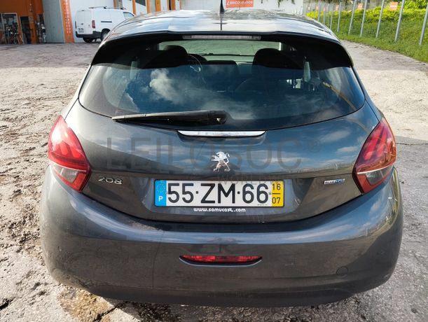 Peugeot 208 1.6 BlueHDI · Ano 2016