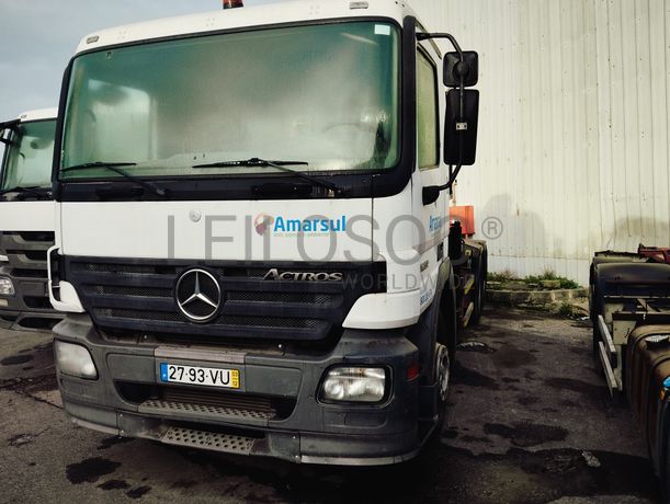 Mercedes-Benz Actros 2632 · Ano 2003