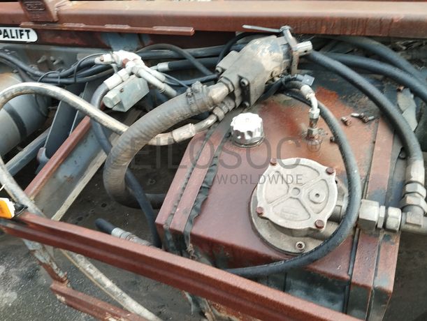 Volvo FM9 · Ano 2005