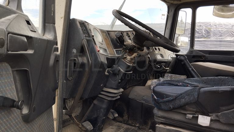 MAN 26.343 com Ampliroll · Ano 1998