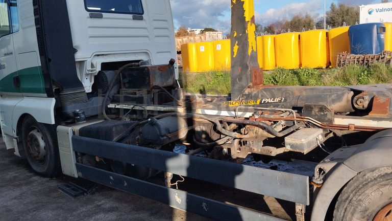 MAN TGX26.440 com Ampliroll · Ano 2009