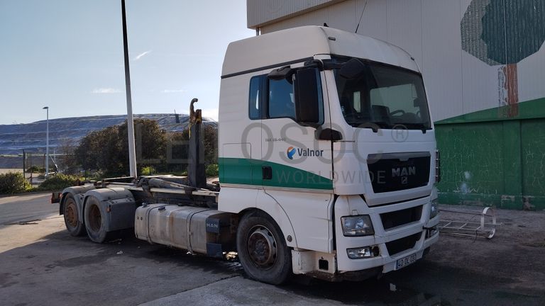 MAN TGX26.440 com Ampliroll · Ano 2009