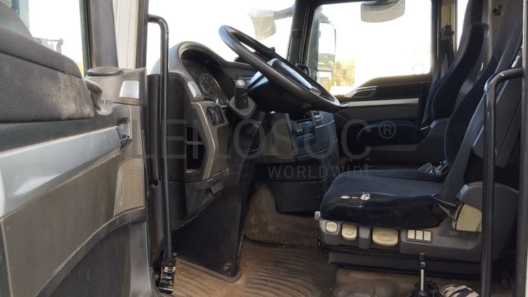 MAN TGX26.440 com Ampliroll · Ano 2009