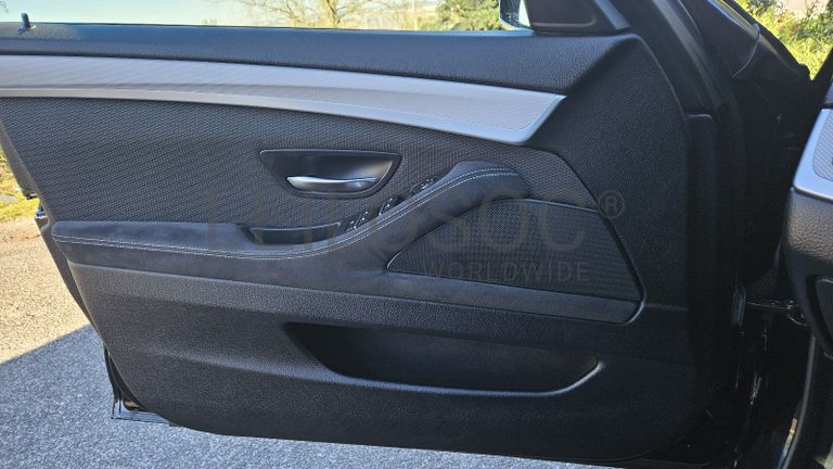 BMW 525d  2.0D bi turbo · Ano 2014