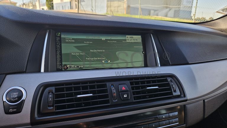 BMW 525d  2.0D bi turbo · Ano 2014