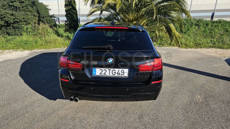 BMW 525d  2.0D bi turbo · Ano 2014
