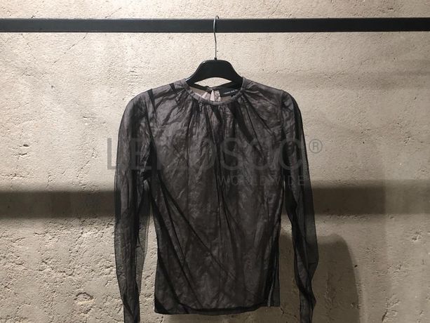 Blusa · Saia · Calças