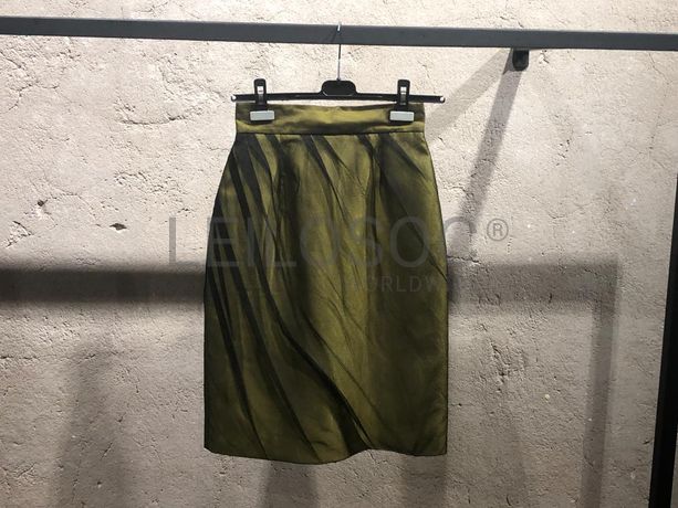 Blusa · Saia · Calças