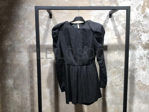 Macacão · Vestidos · Combinação de Venda