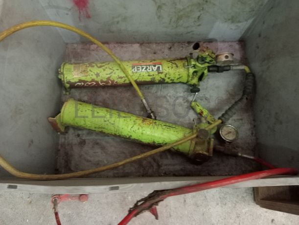 Macacos hidráulicos