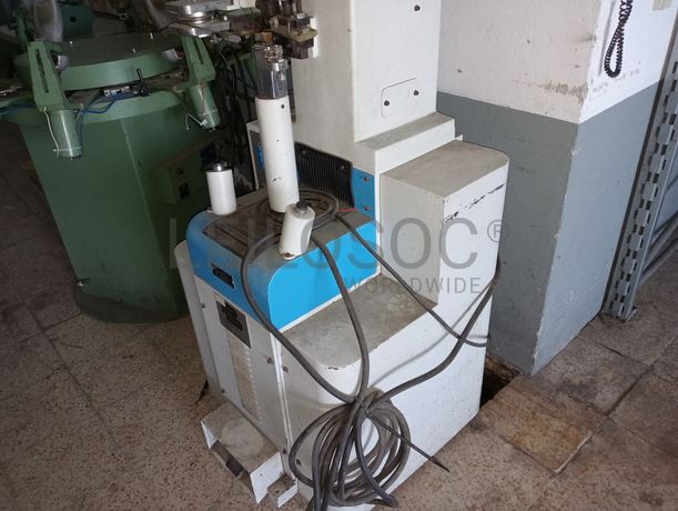 Máquina de facear · Máquina de enformar luvas · Máquina de pregar saltos