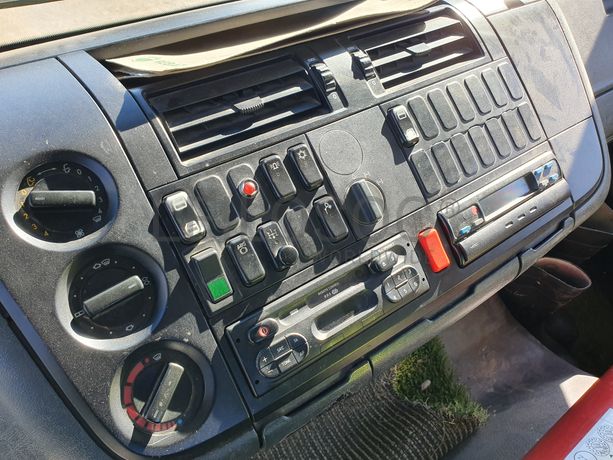 Mercedes-Benz Actros AR GR · Ano 2004