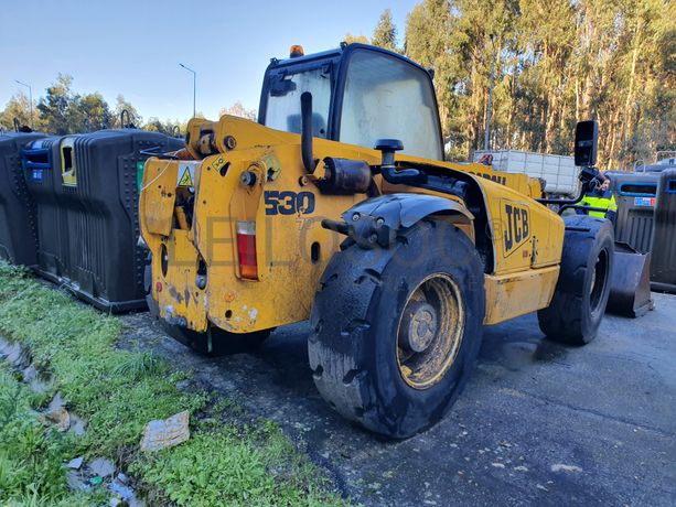 Multifunções com Braço Telescópico