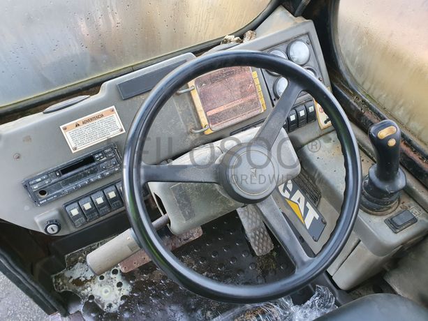 Trator com Braço Telescópico