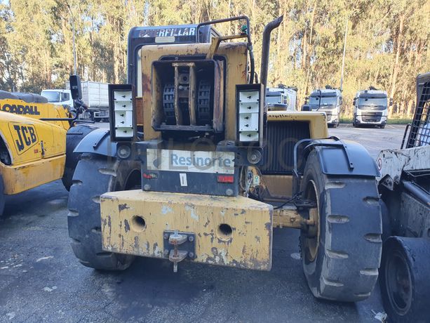 Trator com Braço Telescópico