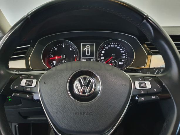 Volkswagen Passat · Ano 2015
