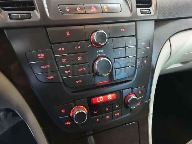 Opel Insígnia · Ano 2010