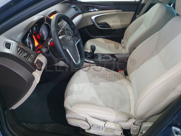 Opel Insígnia · Ano 2010