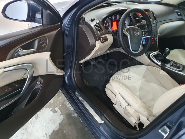 Opel Insígnia · Ano 2010