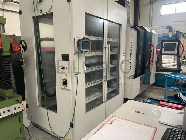 Célula Robotizada Maquinação Vertical para Graphite