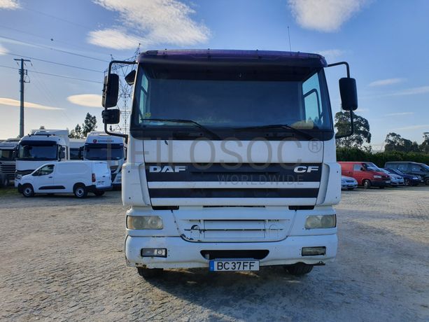 Porta Máquinas DAF 75CF-310 6x2 · Ano 2004