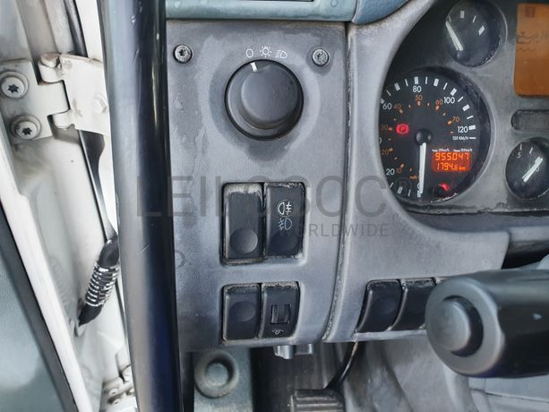 Porta Máquinas DAF 75CF-310 6x2 · Ano 2004