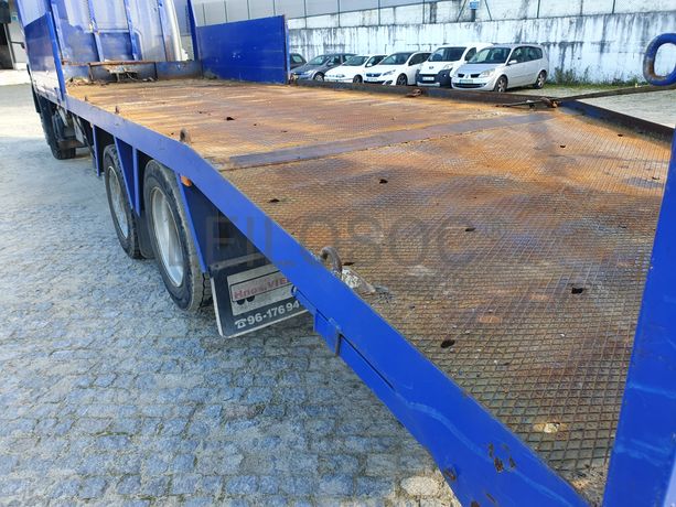 Porta Máquinas DAF 75CF-310 6x2 · Ano 2004