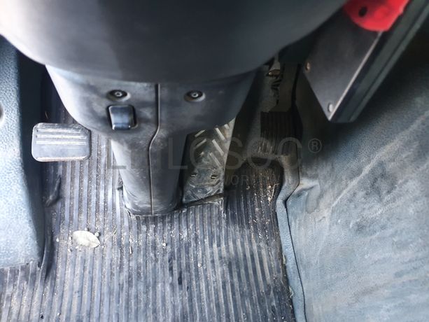 Porta Máquinas DAF 75CF-310 6x2 · Ano 2004