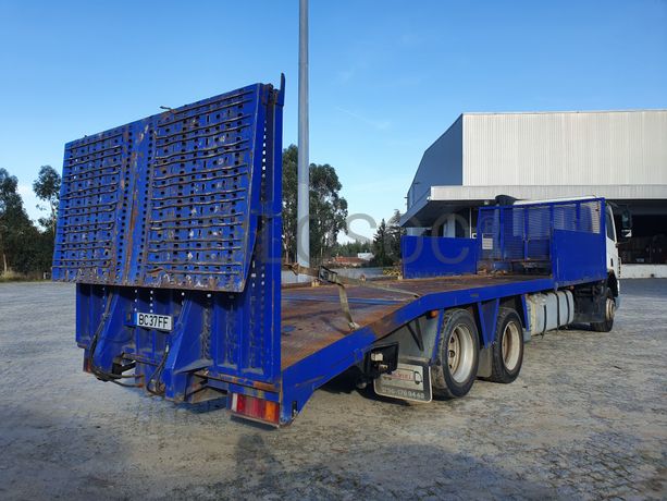 Porta Máquinas DAF 75CF-310 6x2 · Ano 2004