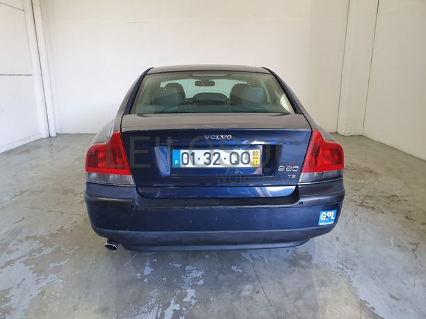 Volvo S60 · Ano 2000