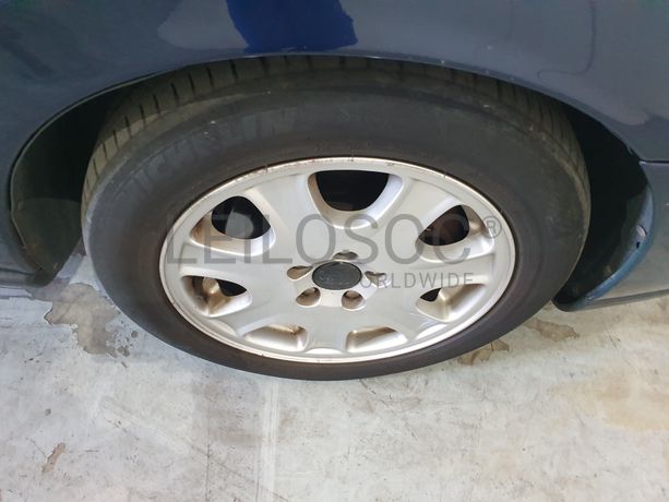 Volvo S60 · Ano 2000