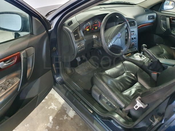 Volvo S60 · Ano 2000