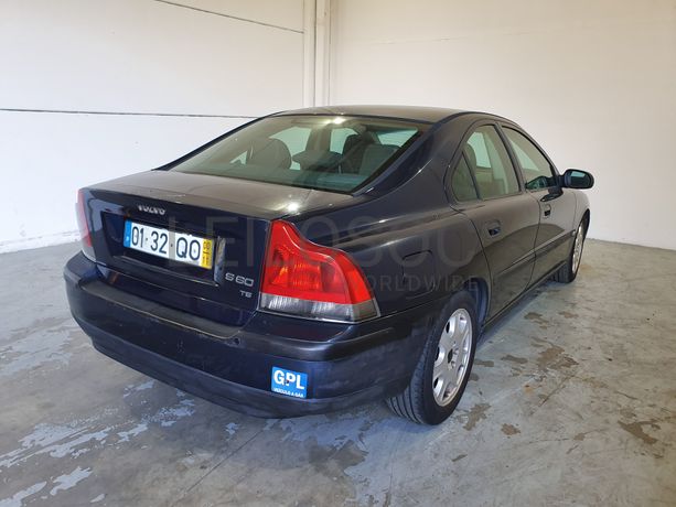 Volvo S60 · Ano 2000