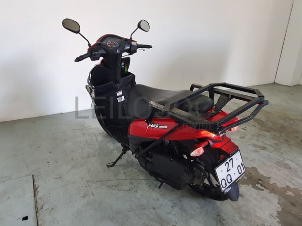 Motociclo Suzuki UK 110 Address · Ano 2015