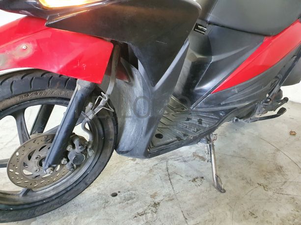 Motociclo Suzuki UK 110 Address · Ano 2015