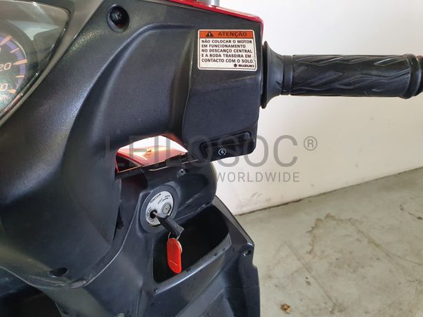 Motociclo Suzuki UK 110 Address · Ano 2015