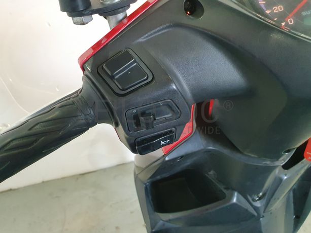 Motociclo Suzuki UK 110 Address · Ano 2015