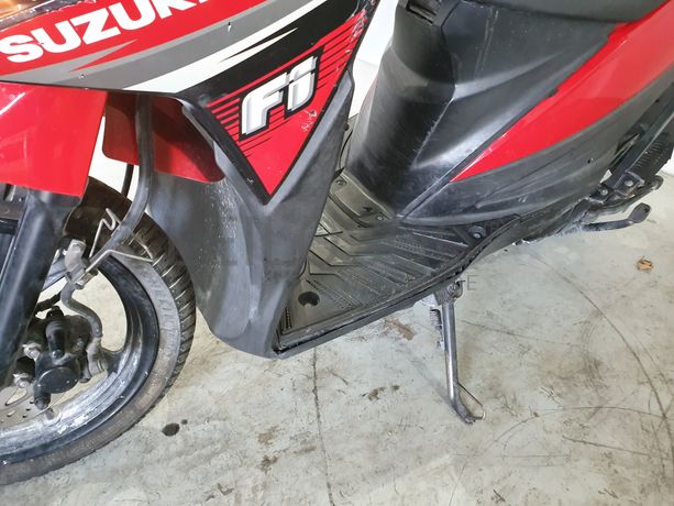 Motociclo Suzuki UK 110 Address · Ano 2015