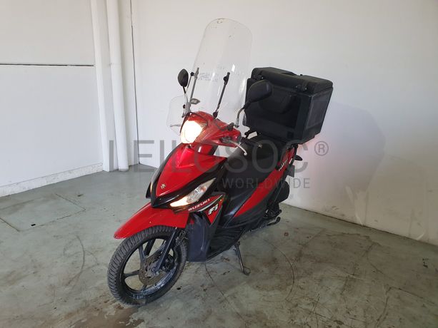 Motociclo Suzuki UK 110 Address · Ano 2015