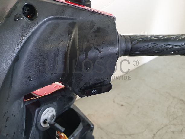 Motociclo Suzuki UK 110 Address · Ano 2016