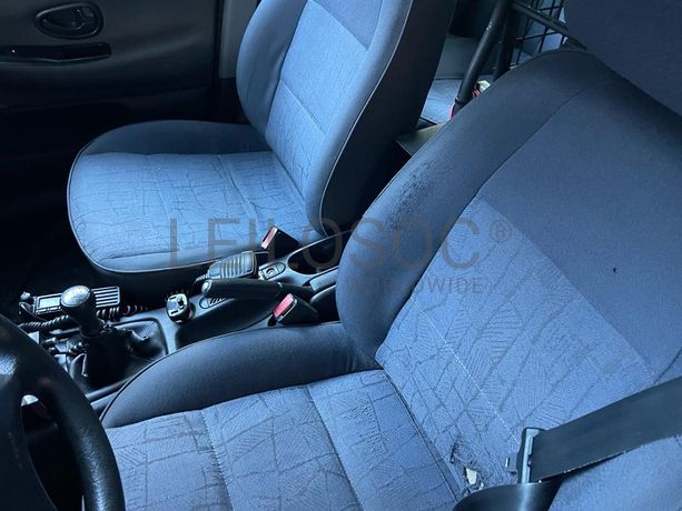 Peugeot 406  · Ano 1999