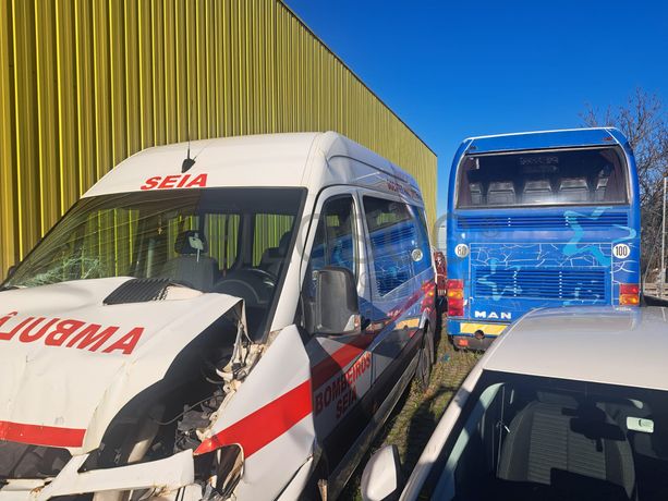 Mercedes-Benz 906KA 35 · Ano 2011