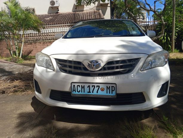 Toyota Corolla · Ano 2012