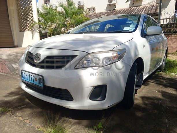 Toyota Corolla · Ano 2012