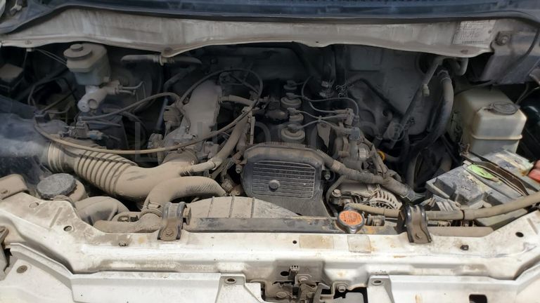 Toyota Noah · Ano 2001