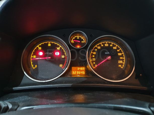 Opel Astra · Ano 2006