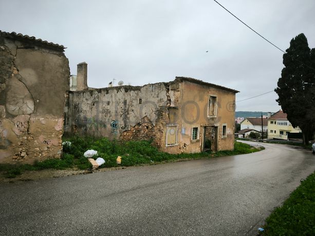 Moradia (Ruinas) · Vila Franca de Xira