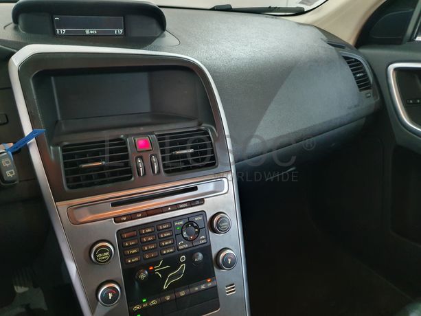 Volvo XC60 · Ano 2010