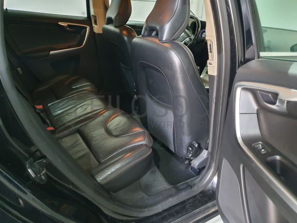 Volvo XC60 · Ano 2010